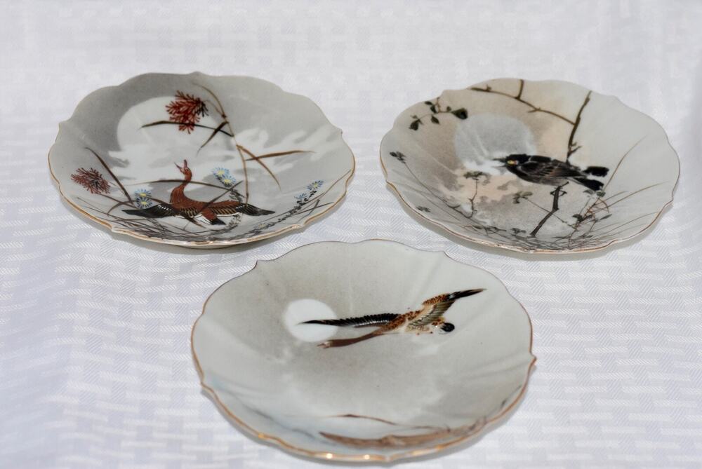 3 - Kutani Japanese Birds Egg Shell Scalloped Porcelain Dessert Plates
